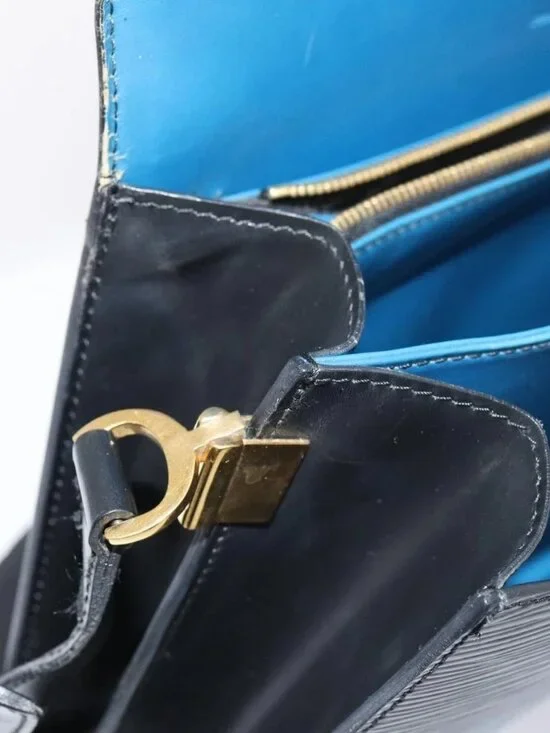 LOUIS VUITTON Epi Bicolor Free Run Shoulder Bag Black Blue M52415 LV Auth 79972 - Picture 12 of 16